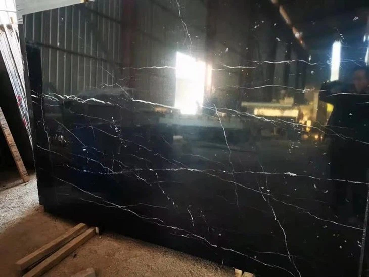 Black-Marble-with-White-Veins-Nero-Marquina-Marble-Slabs-for-Interior-Designs.webp (2)(001)