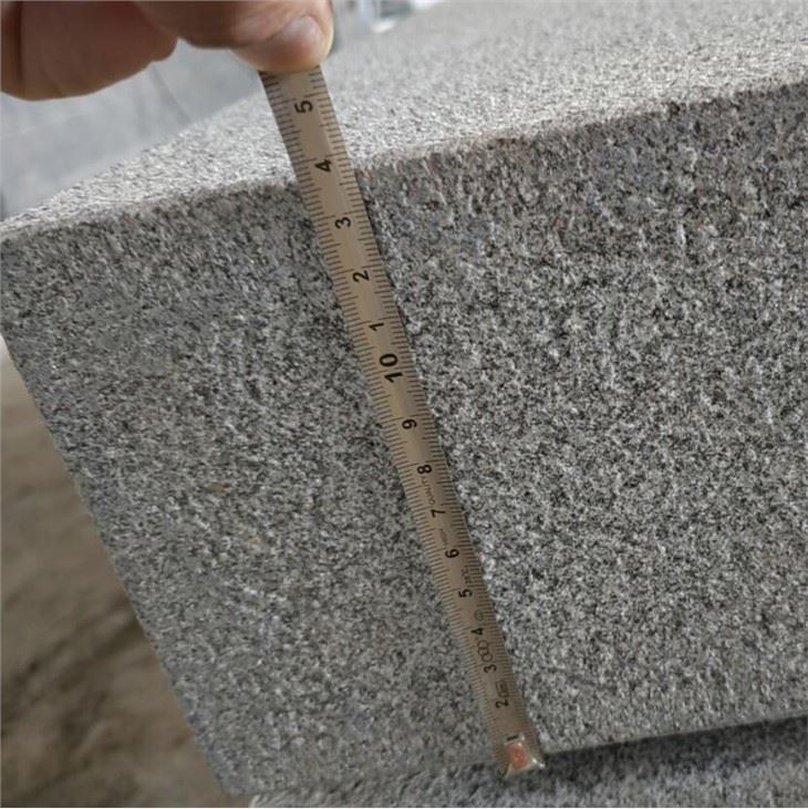 Chinese Dark Grey Granite Kerbstone
